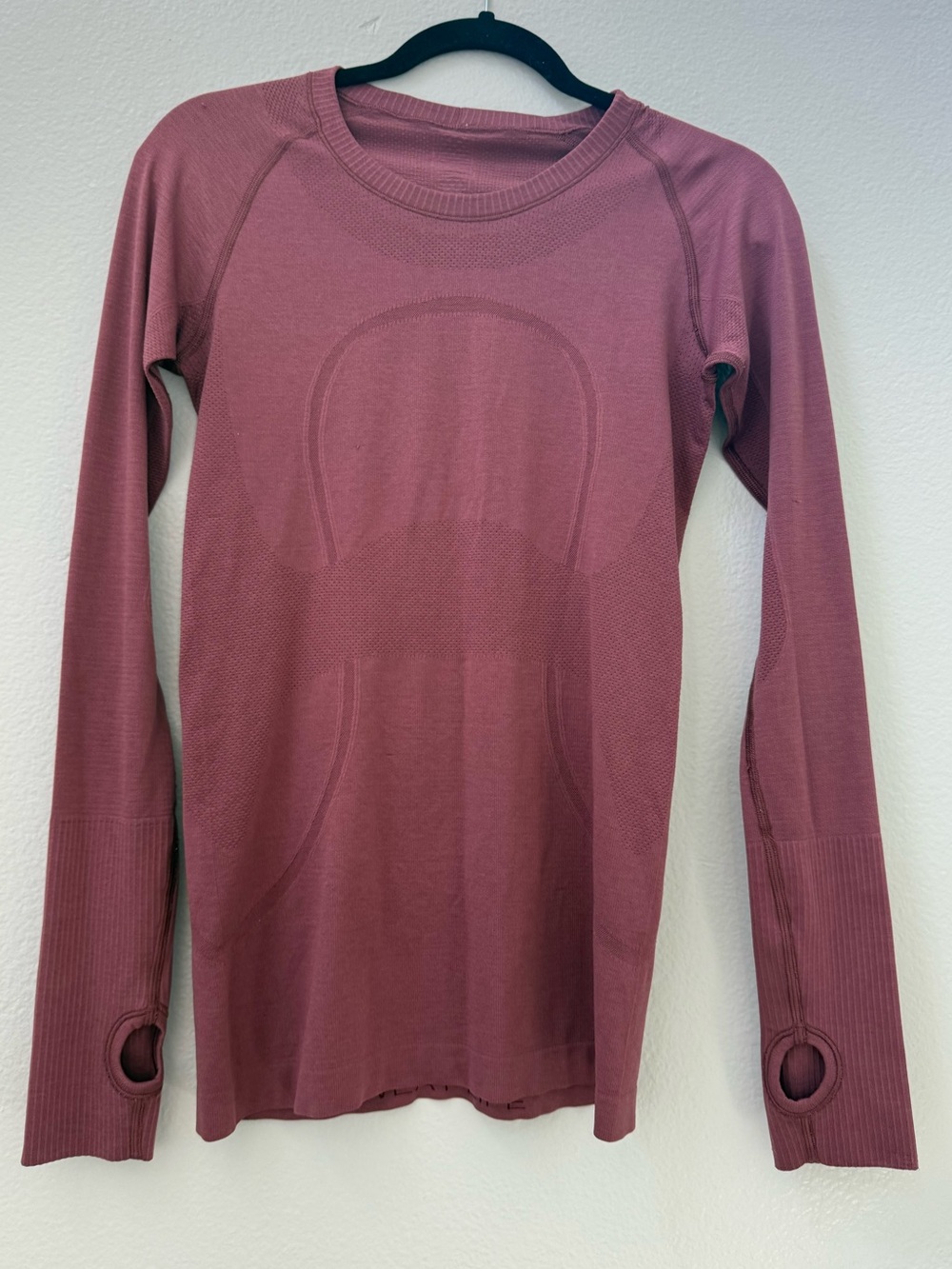 Swiftly Teach Long Sleeve Top in Mauve (small)